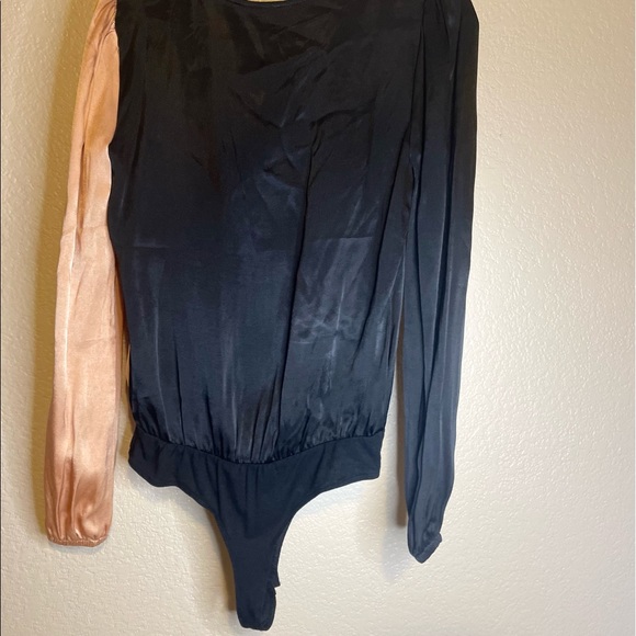 Two-Tone Bodysuit - Picture 6 of 6